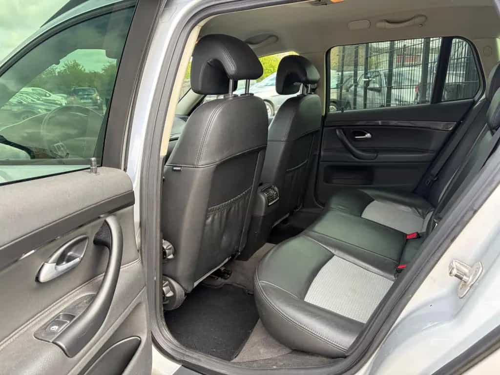 Saab 9-3 1.9TTiD 132kW Aero SportCombi Klima 2x alu 04/2011-photo-7