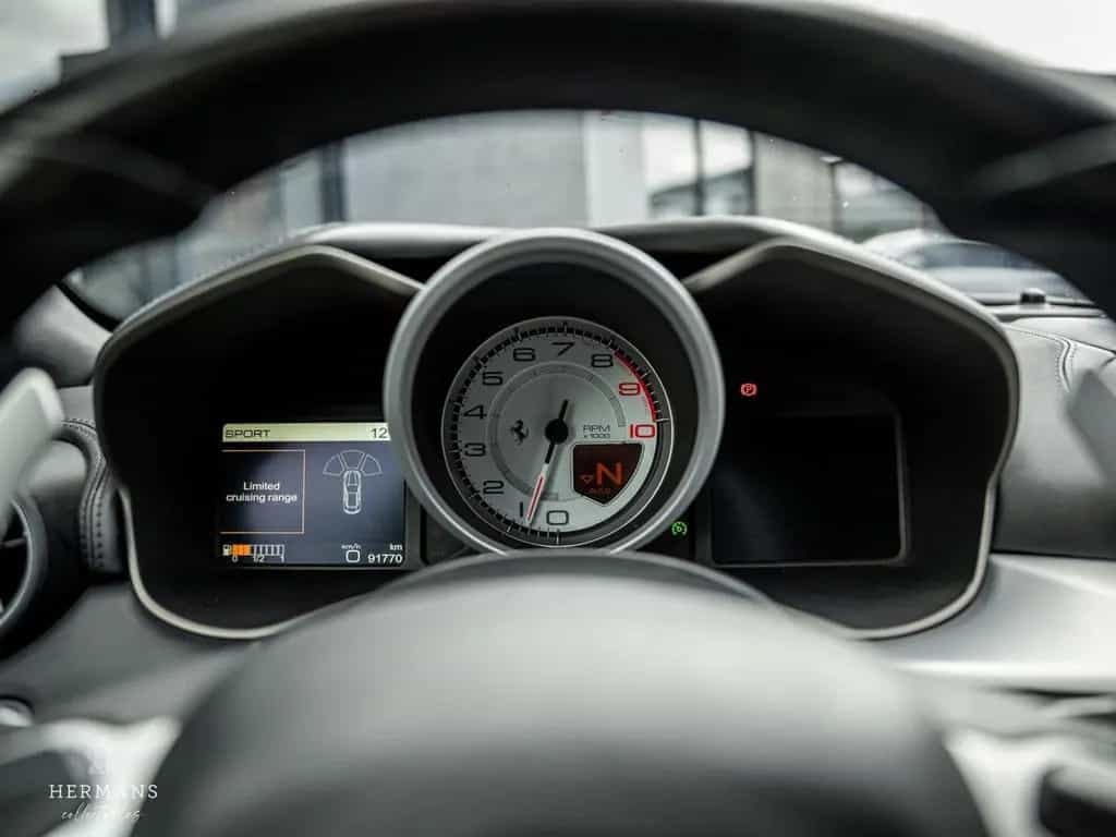 Ferrari FF 6.3 V12 / kamera / Electric Seats / ADAS / TP 01/2013-photo-25