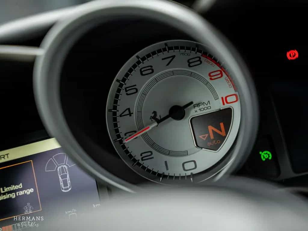 Ferrari FF 6.3 V12 / kamera / Electric Seats / ADAS / TP 01/2013-photo-26