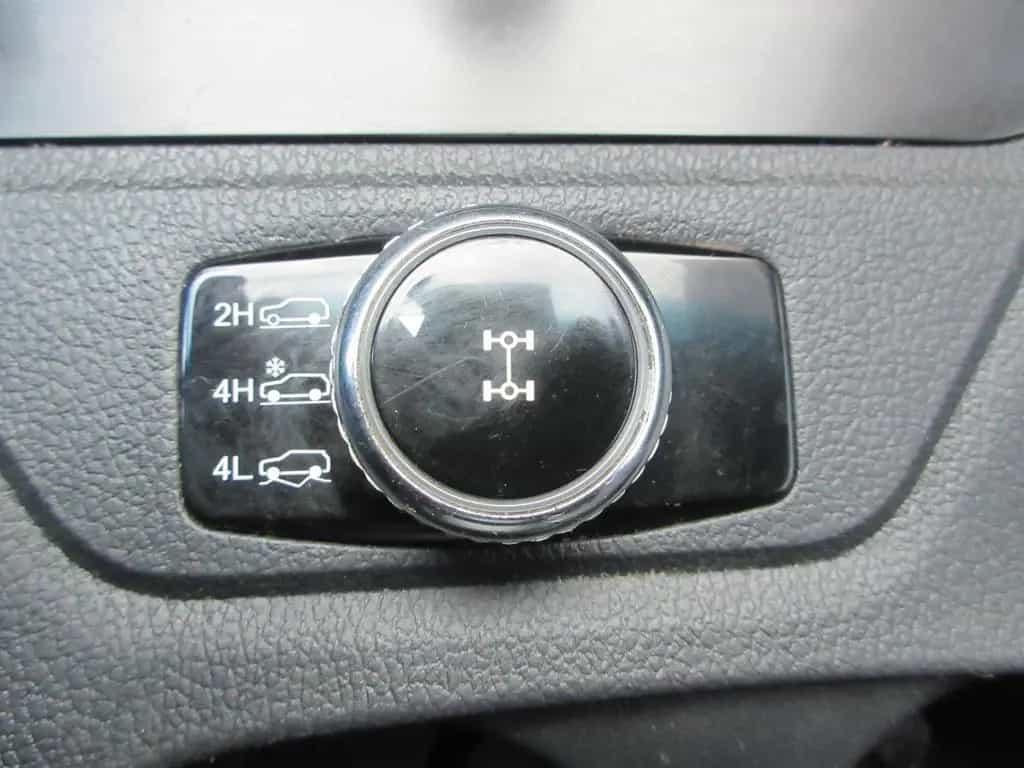 Ssangyong MUSSO GRAND Crystal 2.2 e-Xdi 4WD Doka/Hardtop 05/2022-photo-19