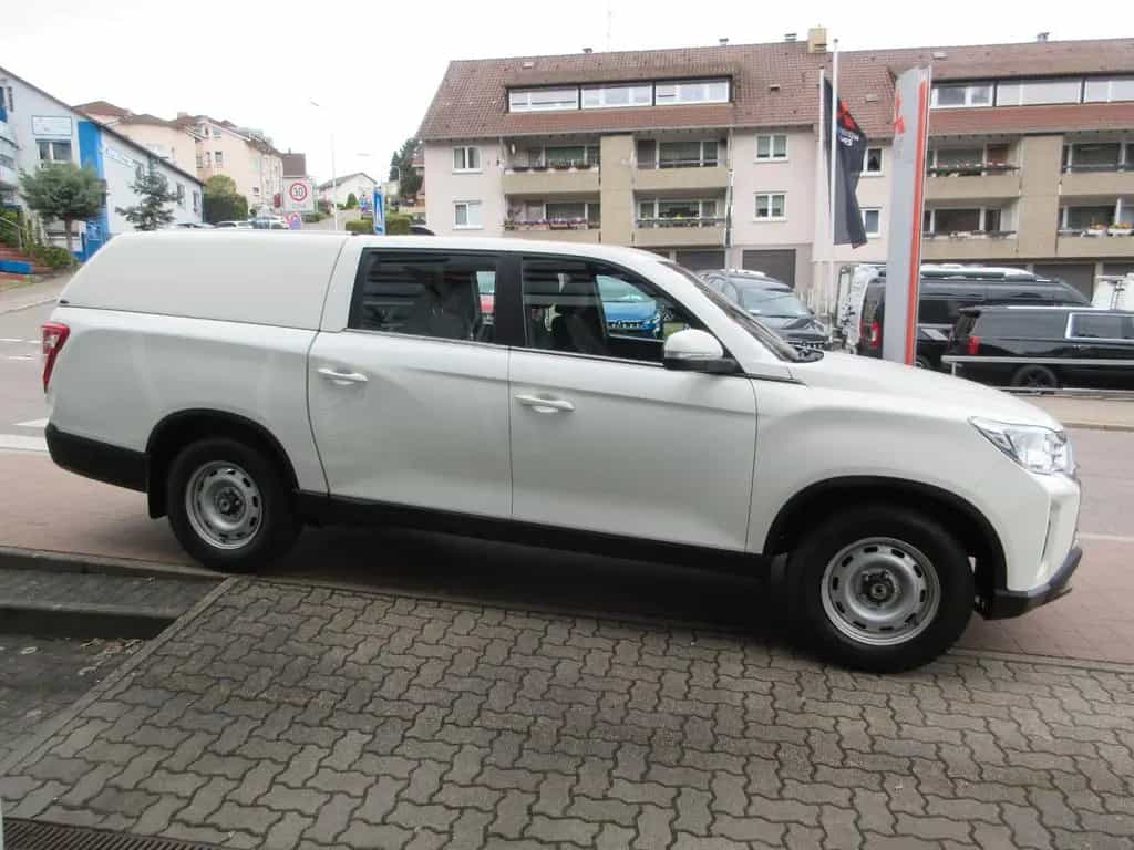 Ssangyong MUSSO GRAND Crystal 2.2 e-Xdi 4WD Doka/Hardtop 05/2022-photo-2