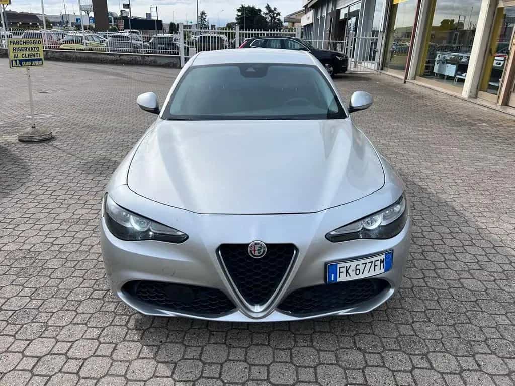 Alfa Romeo Giulia 2.2 Turbodiesel 150 CV AT8 Sup 06/2017-photo-1