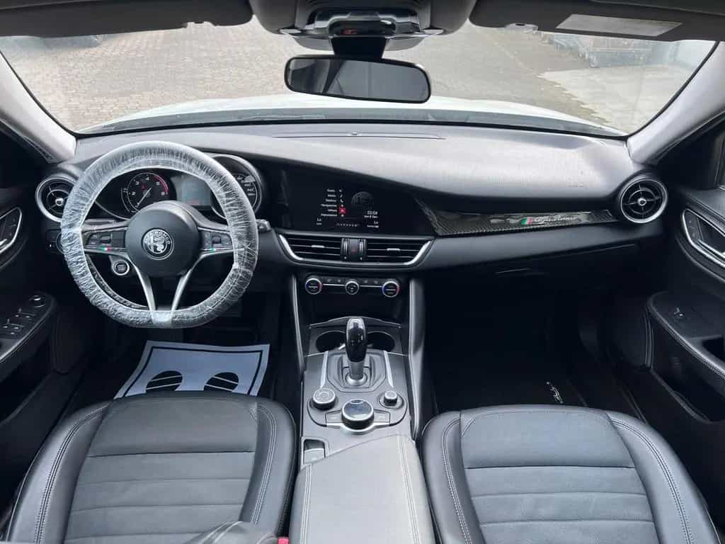 Alfa Romeo Giulia 2.2 Turbodiesel 150 CV AT8 Sup 06/2017-photo-7