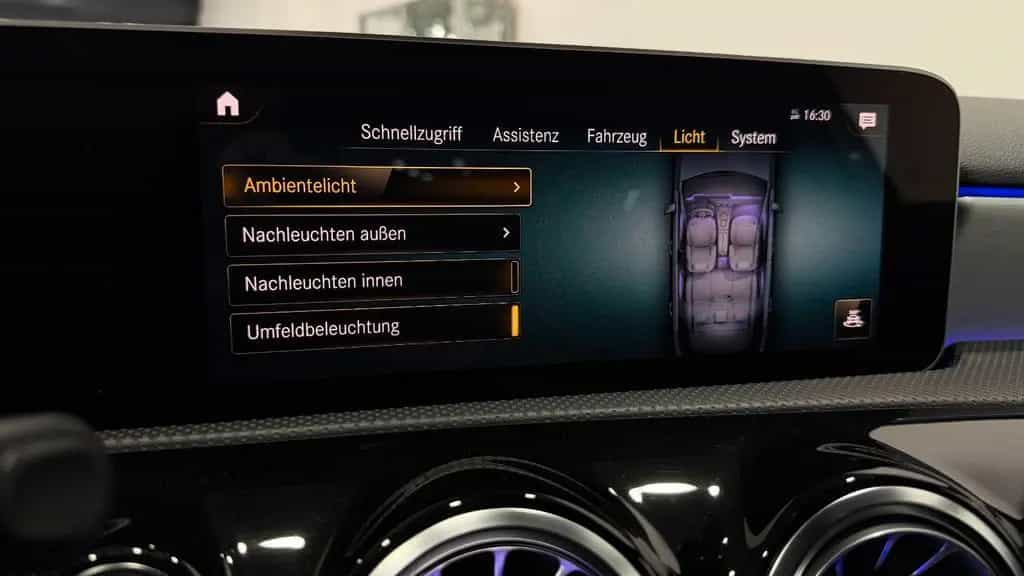 Mercedes-Benz A-Class AMG Line/Night/Burmester/RFK/Ambiente/LED 11/2018-photo-25