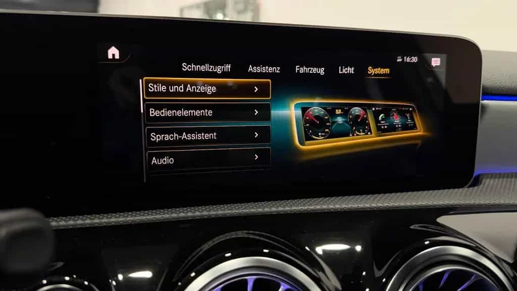 Mercedes-Benz A-Class AMG Line/Night/Burmester/RFK/Ambiente/LED 11/2018-photo-26