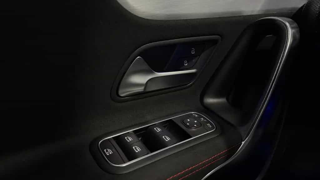 Mercedes-Benz A-Class AMG Line/Night/Burmester/RFK/Ambiente/LED 11/2018-photo-38