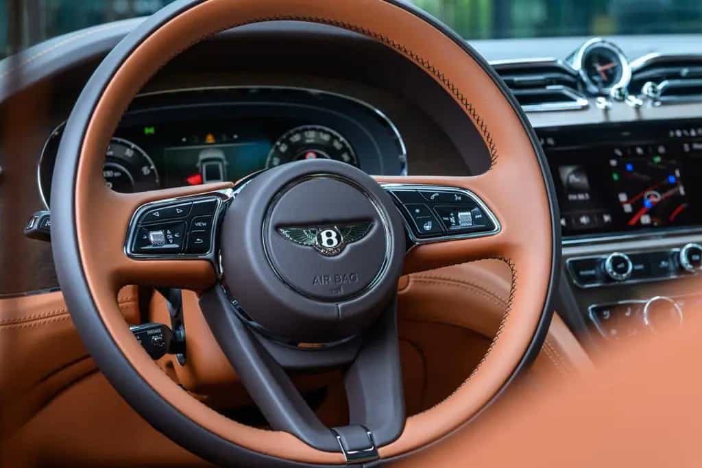 Bentley Bentayga 4.0 V8 Azure MY26 null-photo-10