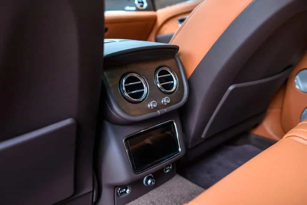 Bentley Bentayga 4.0 V8 Azure MY26 null-photo-14