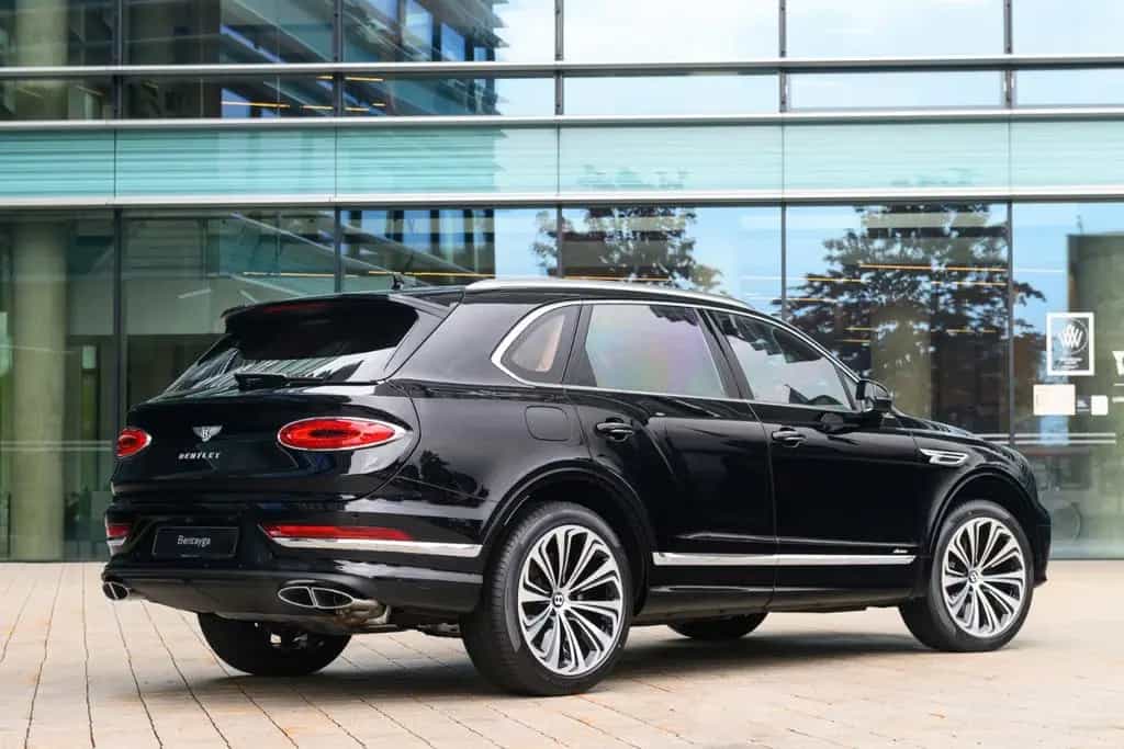 Bentley Bentayga 4.0 V8 Azure MY26 null-photo-4