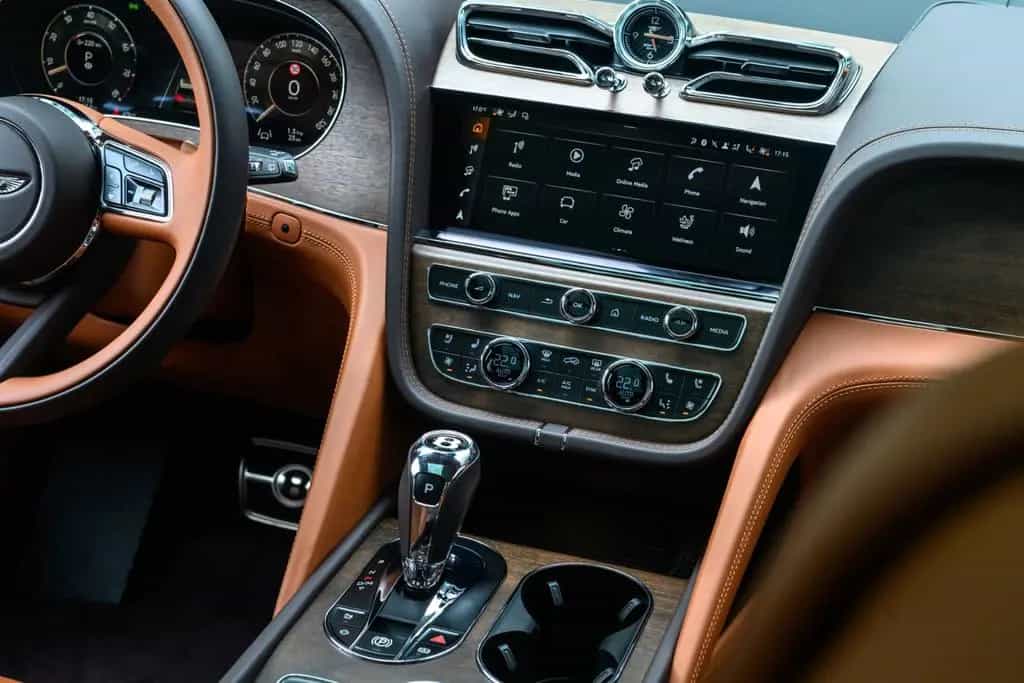 Bentley Bentayga 4.0 V8 Azure MY26 null-photo-9