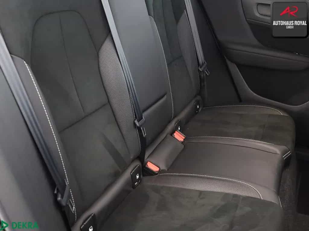 Volvo XC40 XC 40 T5 R Design AWD PANO,360GRAD,ACC,KEYLESS 01/2020-photo-11