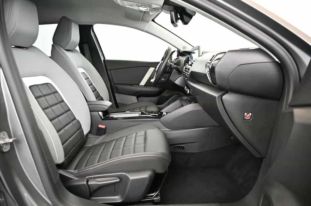 Citroën C4 1.2 e-DSC6 MAX LED/NAVI/KAMERA/ACC/18/C4X 03/2025-photo-27