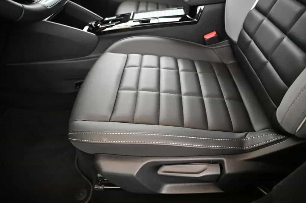 Citroën C4 X 1.2 e-DSC6 MAX LED/NAVI/KAMERA/ACC/18 05/2025-photo-31