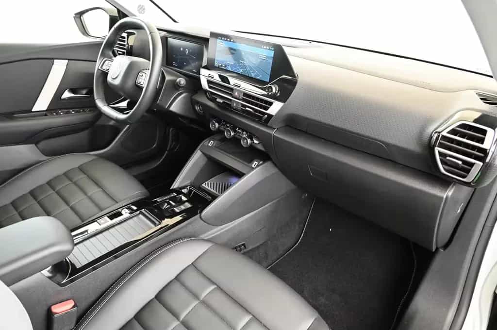 Citroën C4 X 1.2 e-DSC6 MAX LED/NAVI/KAMERA/ACC/18 05/2025-photo-34