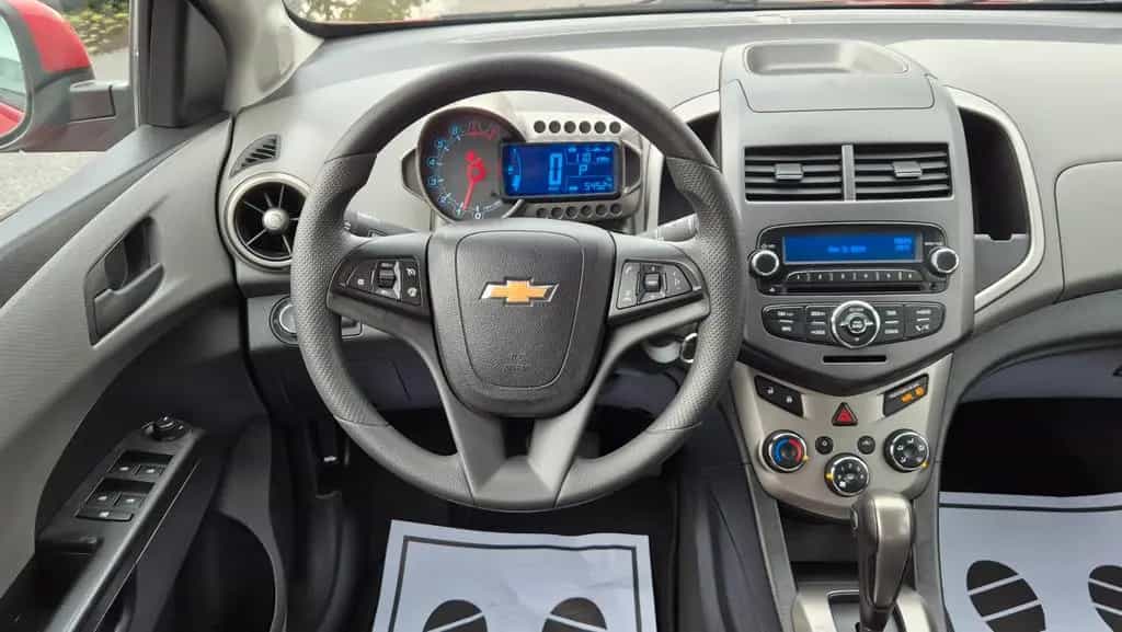 Chevrolet Aveo 1.4 Automatik LT+/ TÜV-INSPEKTION NEU 06/2012-photo-16