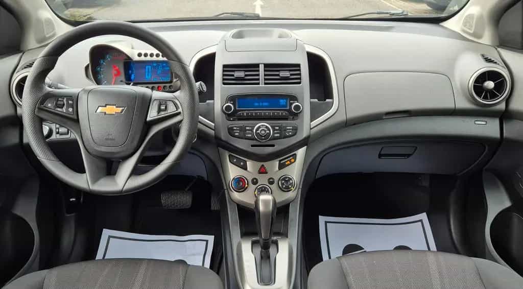 Chevrolet Aveo 1.4 Automatik LT+/ TÜV-INSPEKTION NEU 06/2012-photo-8