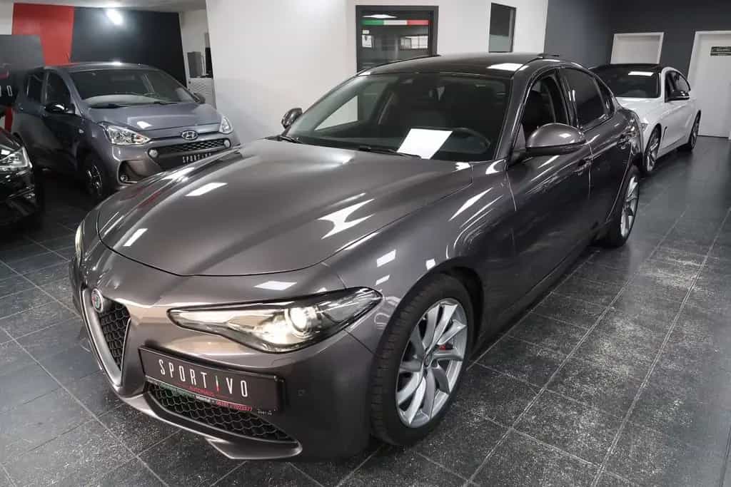 Alfa Romeo Giulia Super*Carplay*Bi-Xenon*Acc*Blis*Pano*8Fac 04/2019-photo-0