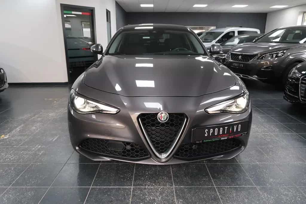 Alfa Romeo Giulia Super*Carplay*Bi-Xenon*Acc*Blis*Pano*8Fac 04/2019-photo-1