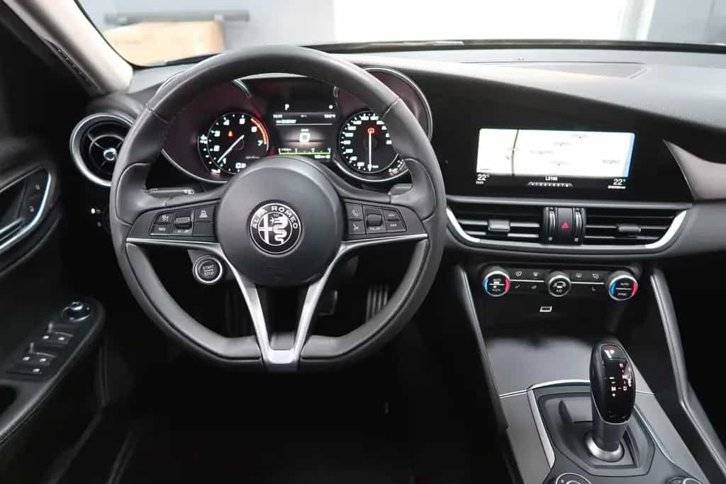 Alfa Romeo Giulia Super*Carplay*Bi-Xenon*Acc*Blis*Pano*8Fac 04/2019-photo-15