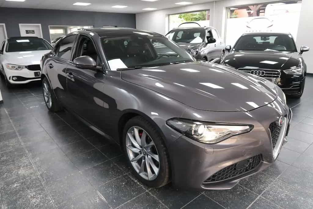 Alfa Romeo Giulia Super*Carplay*Bi-Xenon*Acc*Blis*Pano*8Fac 04/2019-photo-2