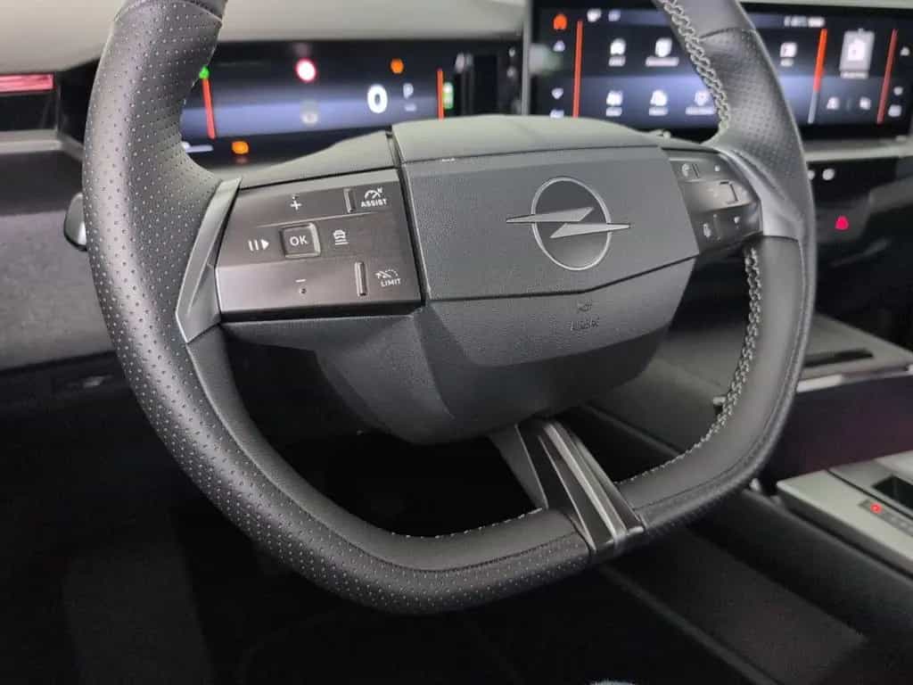 Opel Grandland (X) AT Matrix 19" Kamera CarPlay ACC 01/2025-photo-21