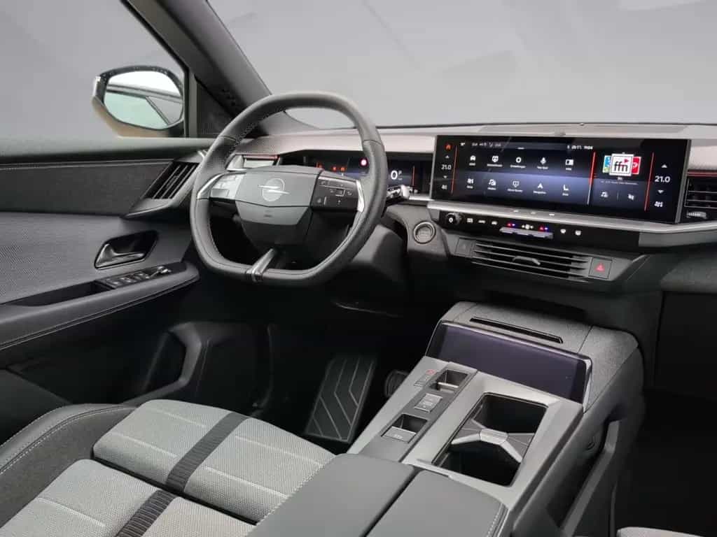 Opel Grandland (X) AT Matrix 19" Kamera CarPlay ACC 01/2025-photo-27