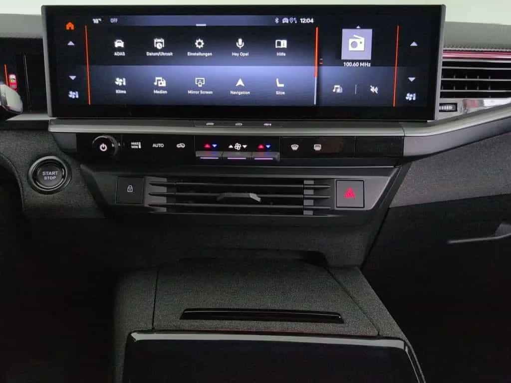 Opel Grandland (X) AT Matrix 19" Kamera CarPlay ACC 01/2025-photo-28