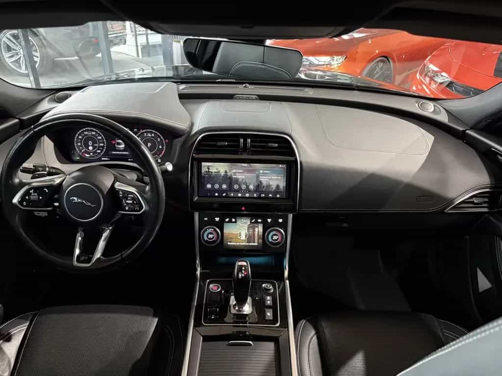 Jaguar XE R-Dynamic S AWD*KAMERA*LED*NAVI*ACC*LEDER 05/2020-photo-10