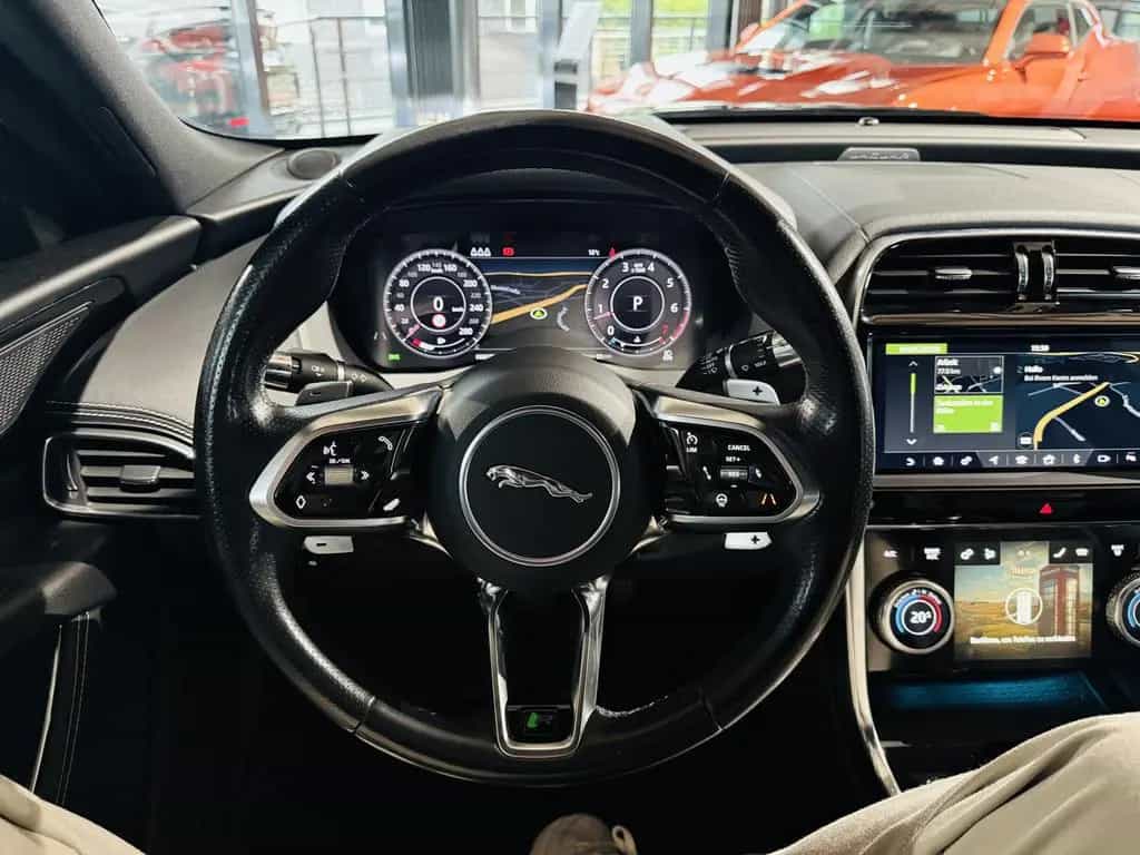 Jaguar XE R-Dynamic S AWD*KAMERA*LED*NAVI*ACC*LEDER 05/2020-photo-11