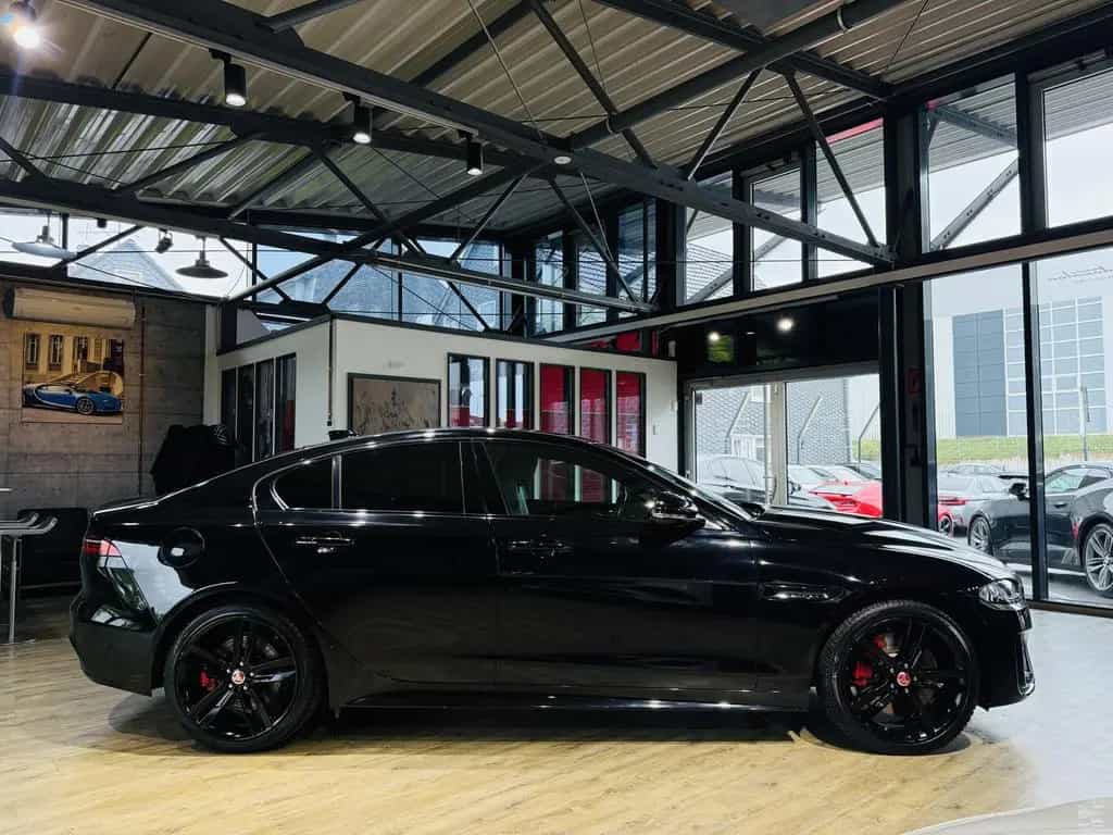 Jaguar XE R-Dynamic S AWD*KAMERA*LED*NAVI*ACC*LEDER 05/2020-photo-6