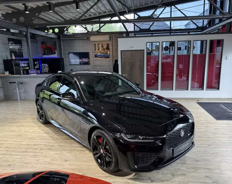 Jaguar XE R-Dynamic S AWD*KAMERA*LED*NAVI*ACC*LEDER 05/2020-photo-7