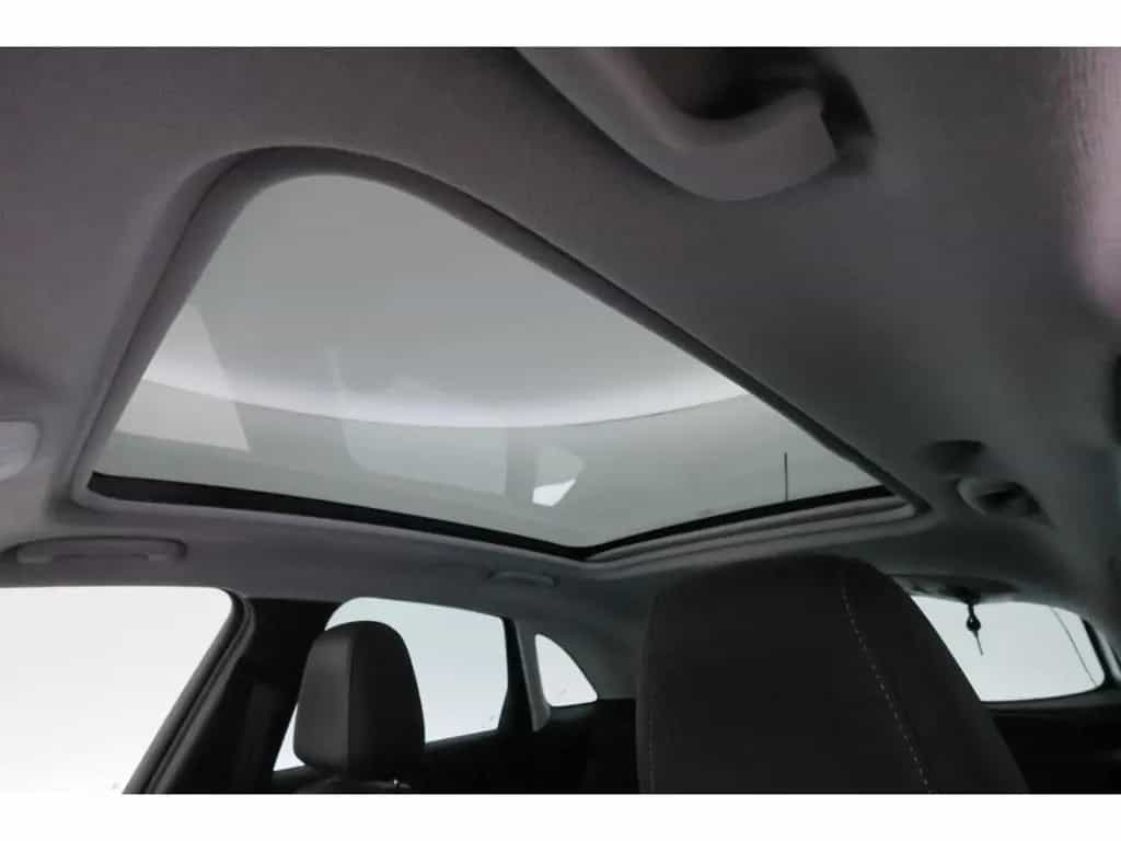 Opel Crossland (X) Crossland 1.2T Ultimate+NAVI+PANO+SHZ+DAB 05/2018-photo-19