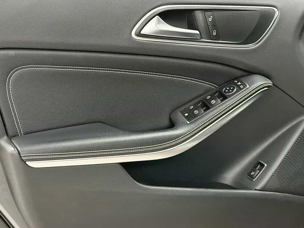 Mercedes-Benz GLA 200 7G-DCT AMG-STYLING-EDITION*TOP-ZUSTAND* 09/2018-photo-20