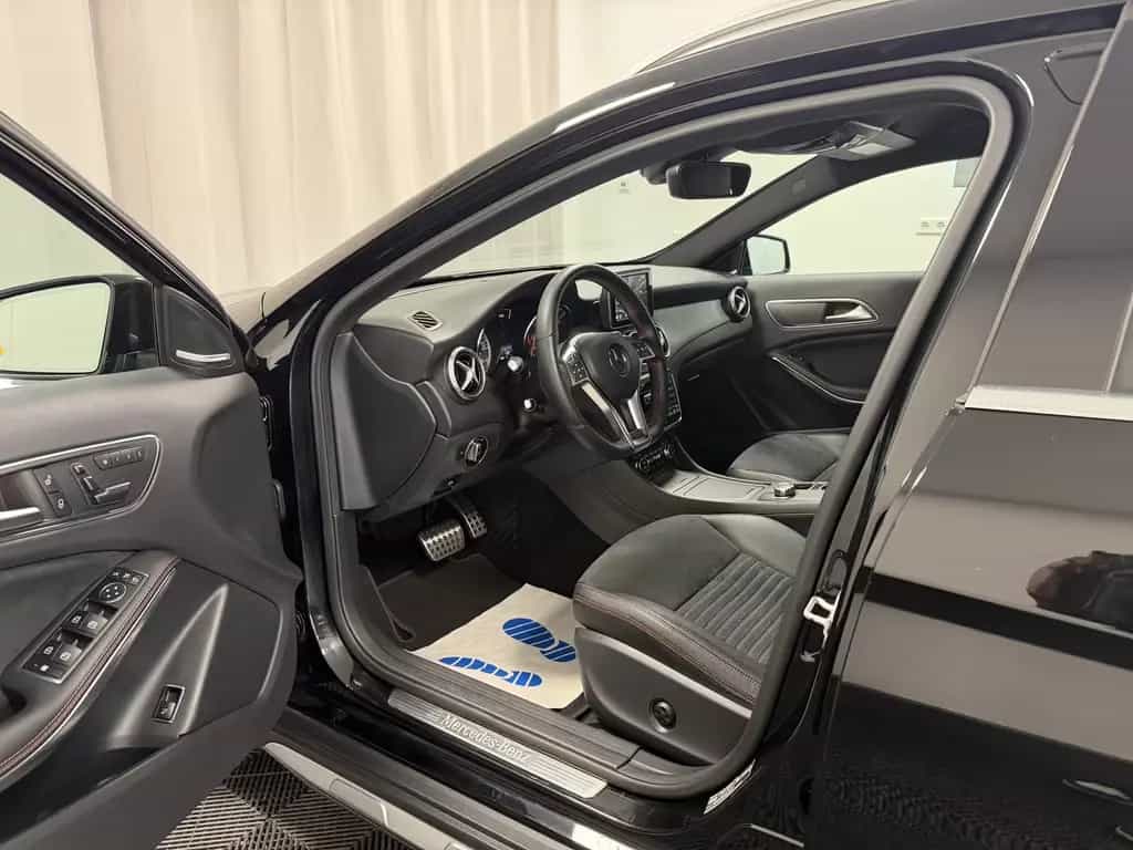 Mercedes-Benz GLA 250 4Matic Aut. AMG Line Bi-Xenon Kamera HK 06/2014-photo-8
