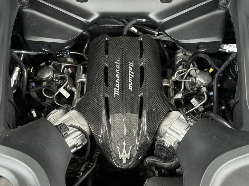 Maserati MC20 Carbon Keramic Lift Alcantara Sonus Kamera 07/2024-photo-17