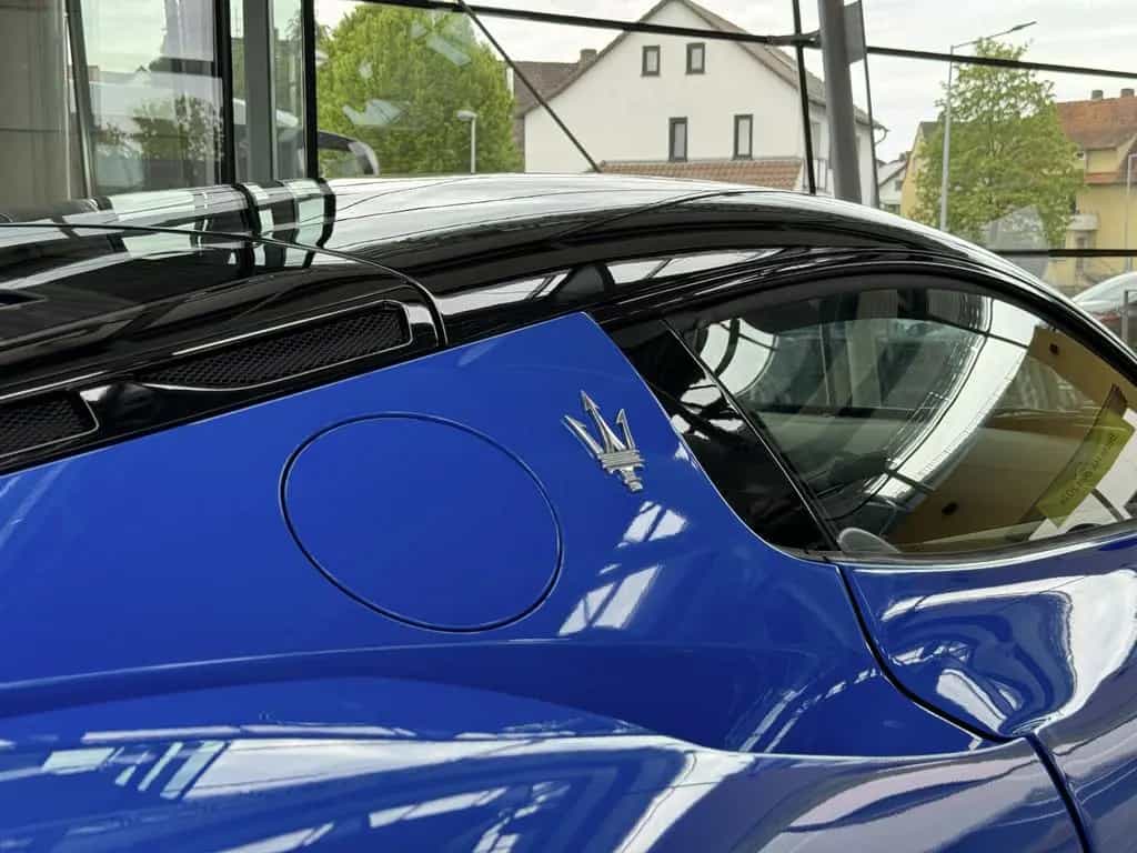 Maserati MC20 Carbon Keramic Lift Alcantara Sonus Kamera 07/2024-photo-18