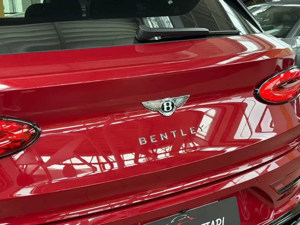 Bentley Bentayga V8 S NAIM Carbon Kristall 360° HUD 22" 04/2023-photo-20