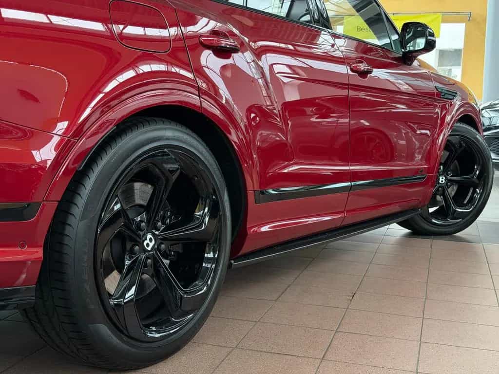 Bentley Bentayga V8 S NAIM Carbon Kristall 360° HUD 22" 04/2023-photo-25