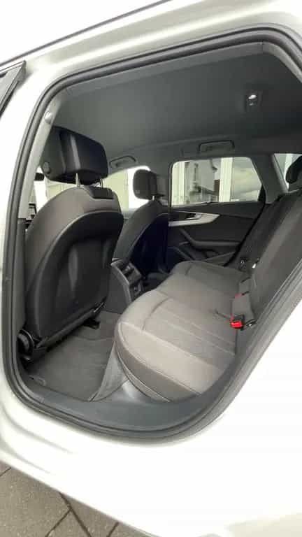Audi A4 AV 30TDI S-TR*MATRIX*AHK*17"*CAM*SIDE/LANE* 03/2022-photo-10