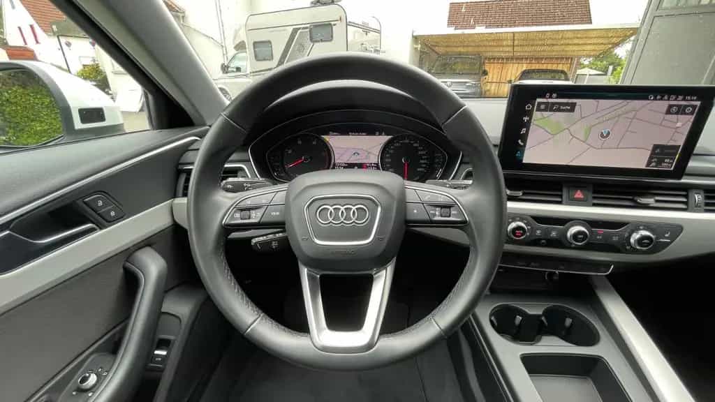 Audi A4 AV 30TDI S-TR*MATRIX*AHK*17"*CAM*SIDE/LANE* 03/2022-photo-22