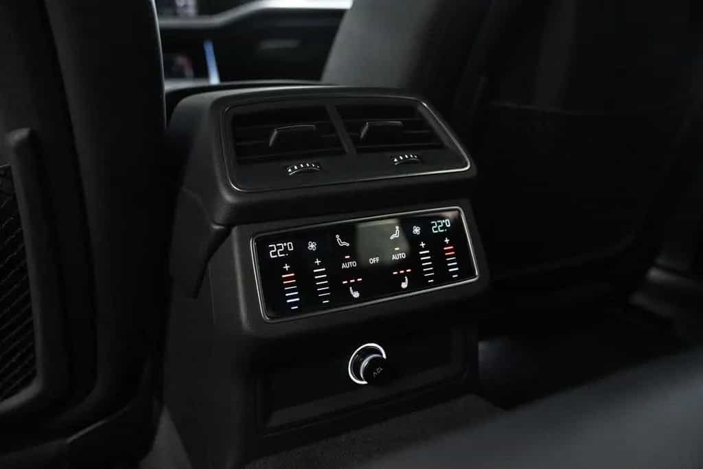 Audi A6 45 TFSI quattro S-LINE*MATRIX*NAVI*ACC*KAMERA 10/2019-photo-26