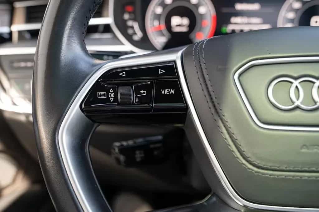 Audi A8 55 TFSI L*MATRIX*HUD*STHZ*PANO*LUFT*B&O* 09/2017-photo-13