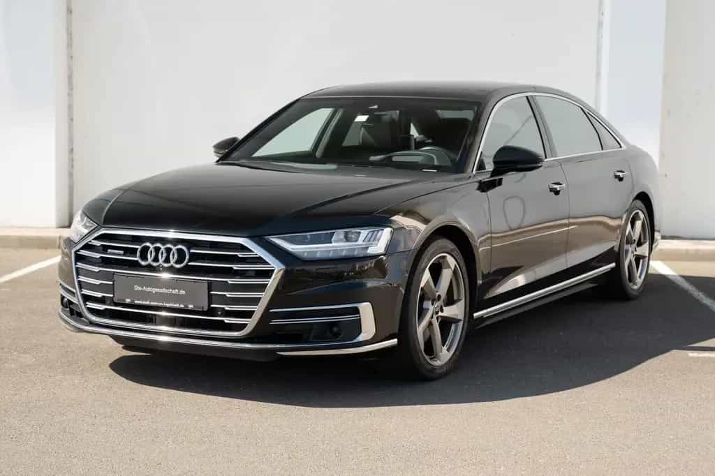 Audi A8 55 TFSI L*MATRIX*HUD*STHZ*PANO*LUFT*B&O* 09/2017-photo-3