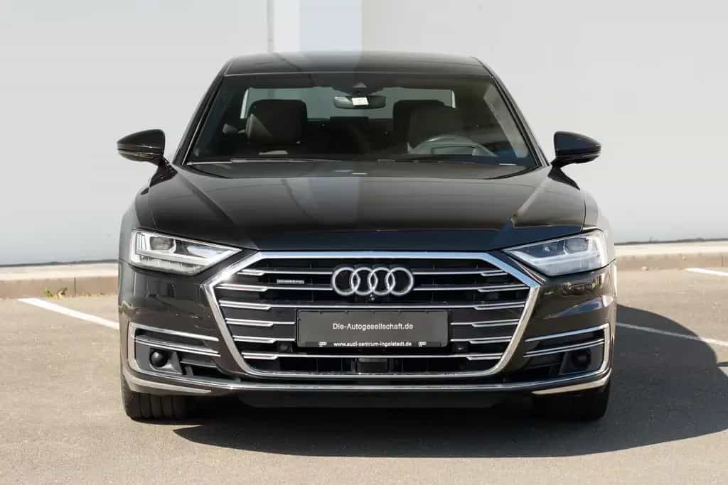 Audi A8 55 TFSI L*MATRIX*HUD*STHZ*PANO*LUFT*B&O* 09/2017-photo-4