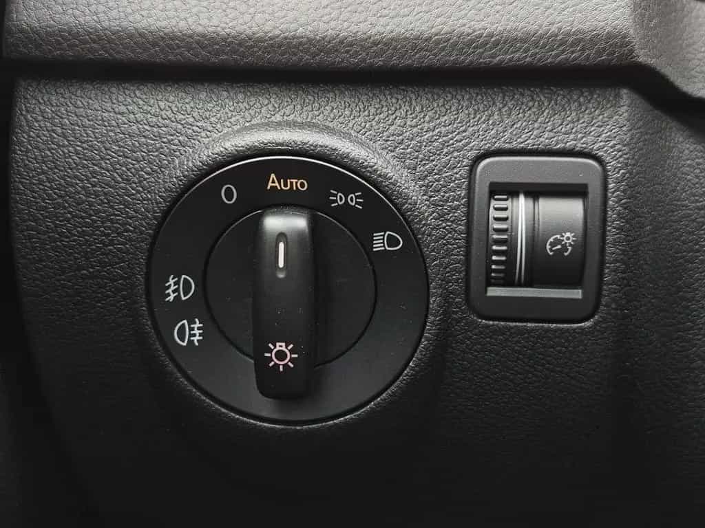 Volkswagen Golf Plus VI Match Bi-Xenon*Navi*PDC*SHZ* 10/2012-photo-28
