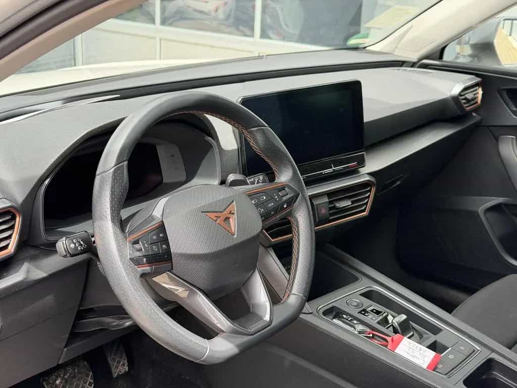 Cupra Leon ST 2.0 TSI 5-JAHRE-GARANTIE AHK Keyless 03/2024-photo-4