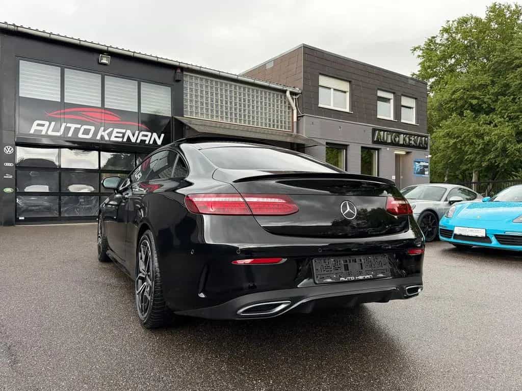 Mercedes-Benz E-Class E220d Coupe AMG Facelift Pano/Burmester/Widescr. 09/2020-photo-12