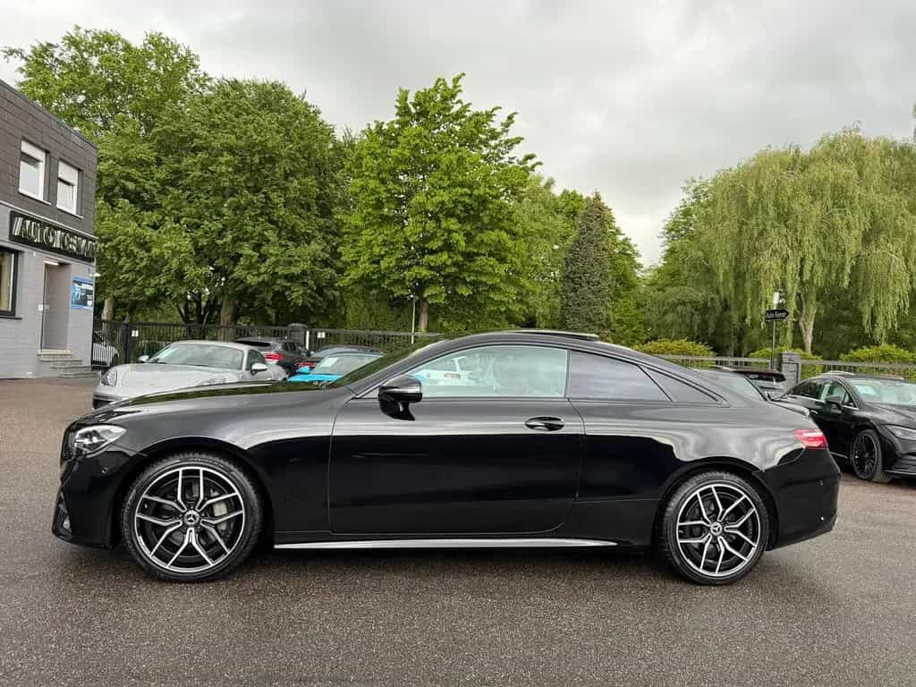 Mercedes-Benz E-Class E220d Coupe AMG Facelift Pano/Burmester/Widescr. 09/2020-photo-13