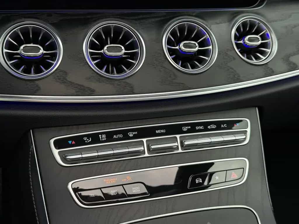 Mercedes-Benz E-Class E220d Coupe AMG Facelift Pano/Burmester/Widescr. 09/2020-photo-27