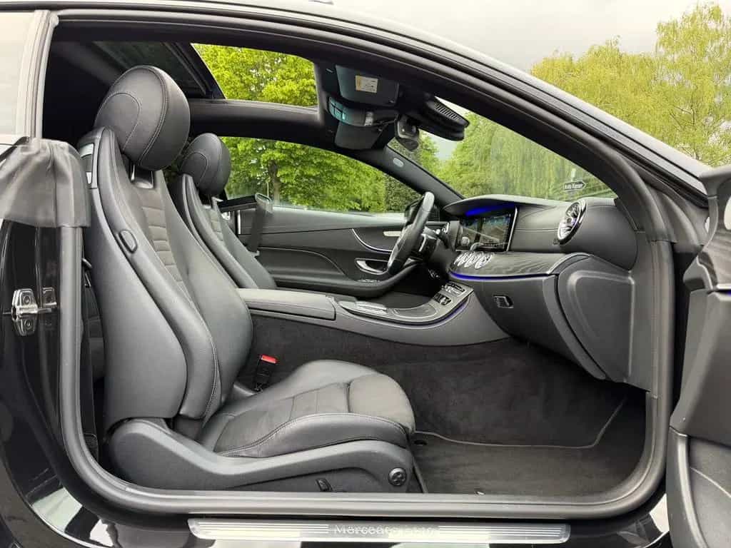 Mercedes-Benz E-Class E220d Coupe AMG Facelift Pano/Burmester/Widescr. 09/2020-photo-3